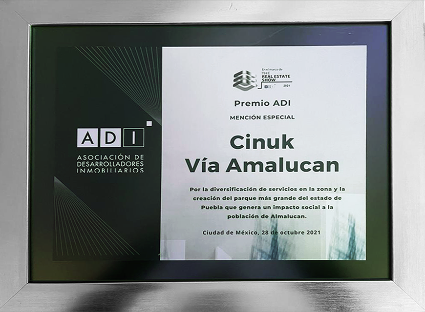 Reconocimiento a Cinuk y Grupo Proyecta