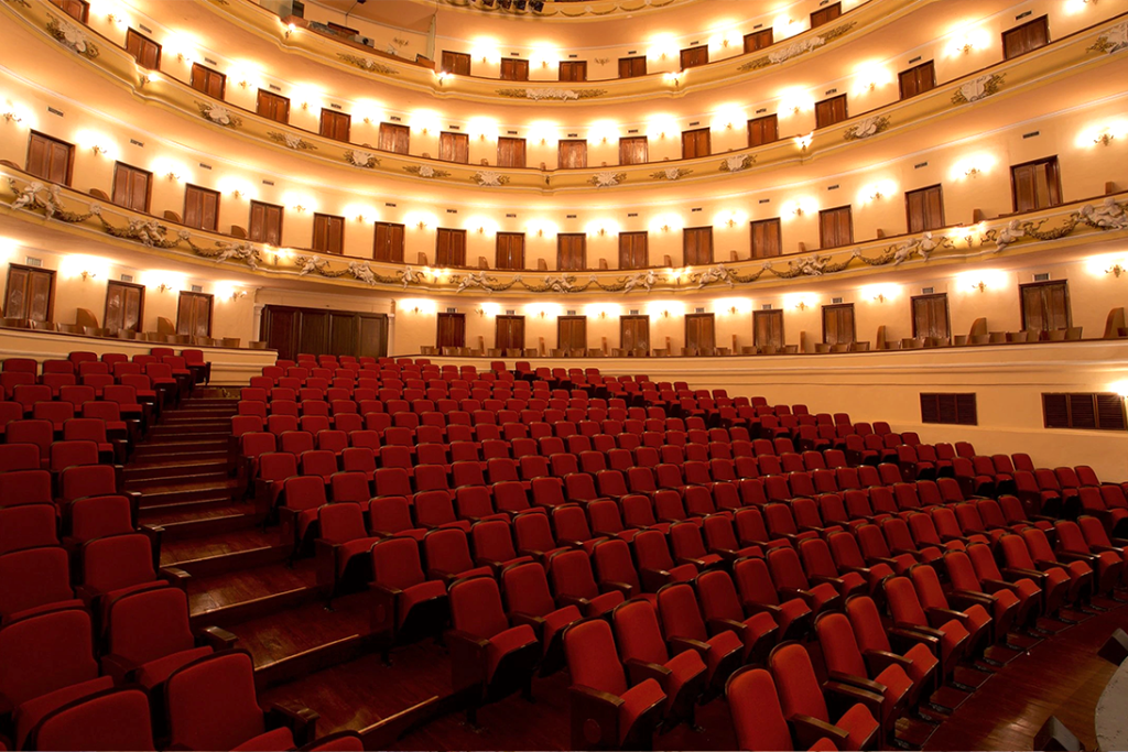 Teatro Peón Contreras